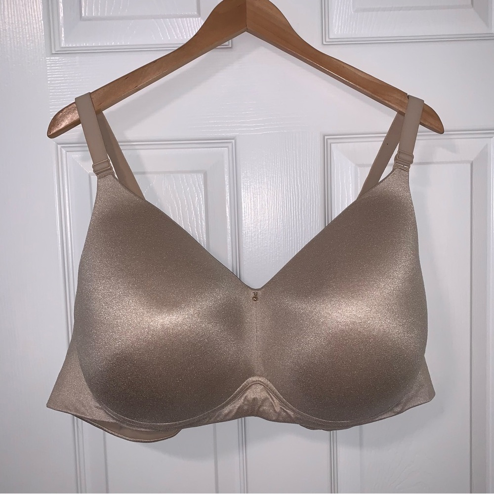 Cacique (Size 48DD) Lightly Lined No-Wire Bra